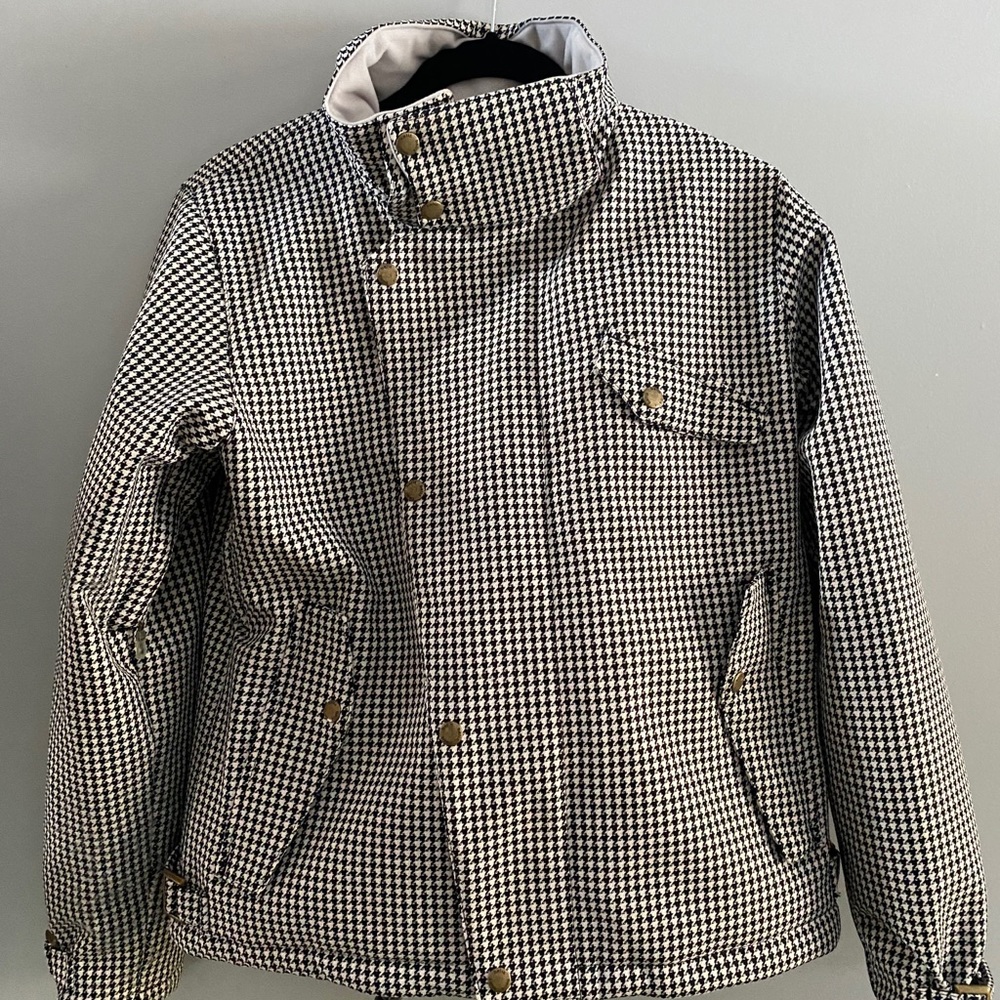 Helix woman’s snowboard jacket Medium EUC